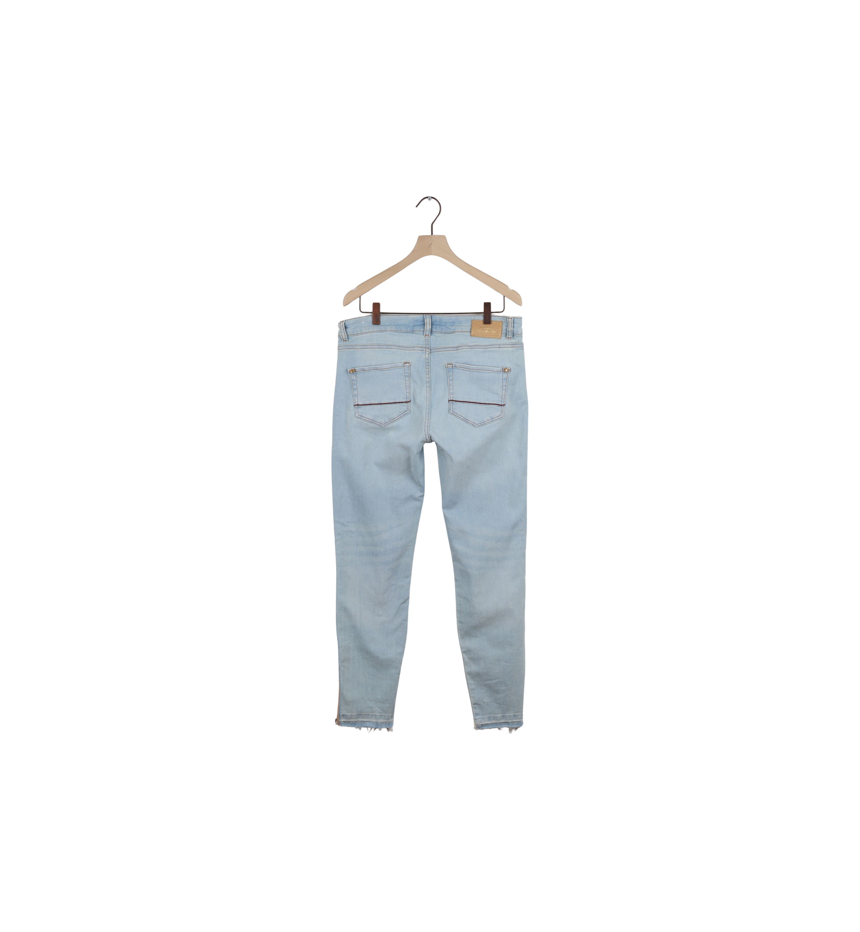 Packshot / Light Blue / ReLoved